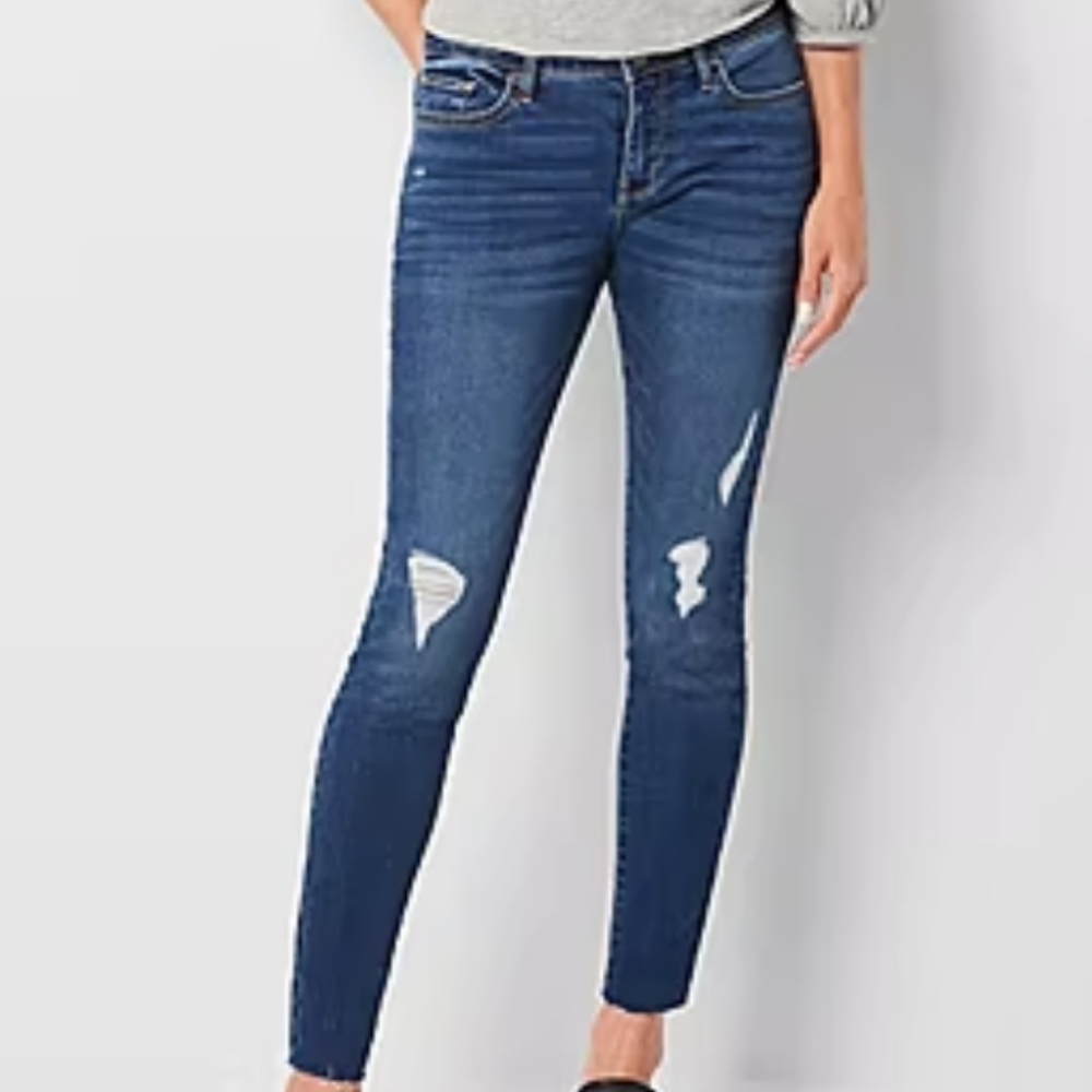 a.n.a. Distressed Blue Jeans